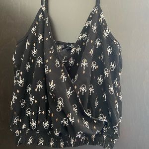 Rue21 low cut black crop top